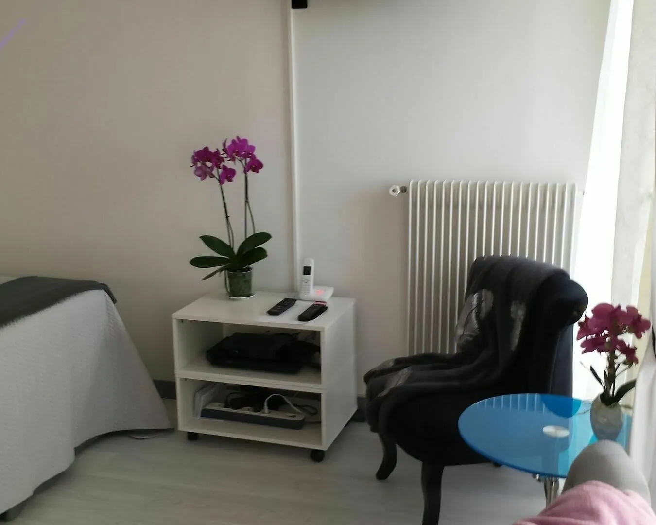 Brand New Studio Cannes Super Center 0*,  法国